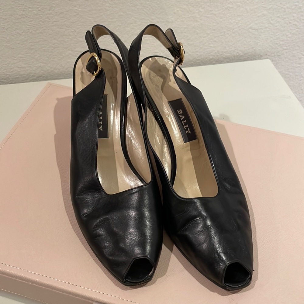 Vintage Bally Collete Heel, Sz 8.5 Italian Made
